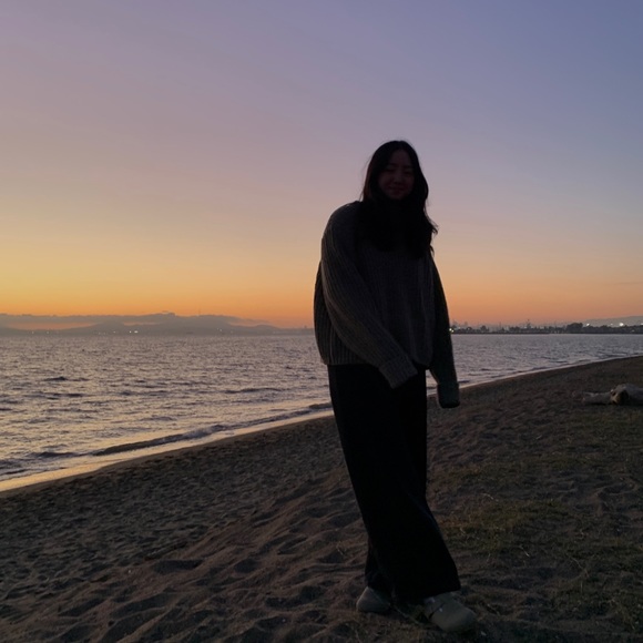 ✨ - Picture 2 of 2